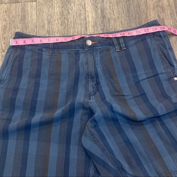 TOMMY BAHAMA Striped Jean Flat Front Shorts - Picture 3 of 8